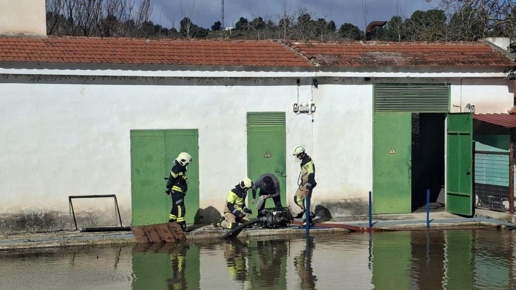 Imagen de la piscifactoría inundada.