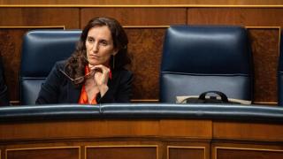 La ministra de Sanidad, Mónica García, durante una sesión de control al Gobierno , en el Congreso de los Diputados, a 11 de febrero de 2026, en Madrid (España).