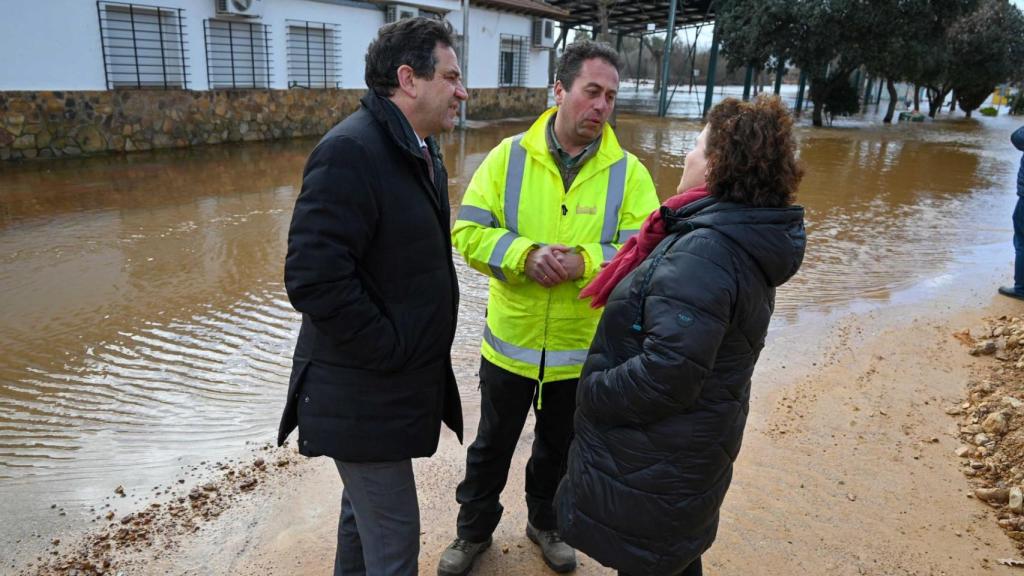 Valverde durante su visita a El Robledo.