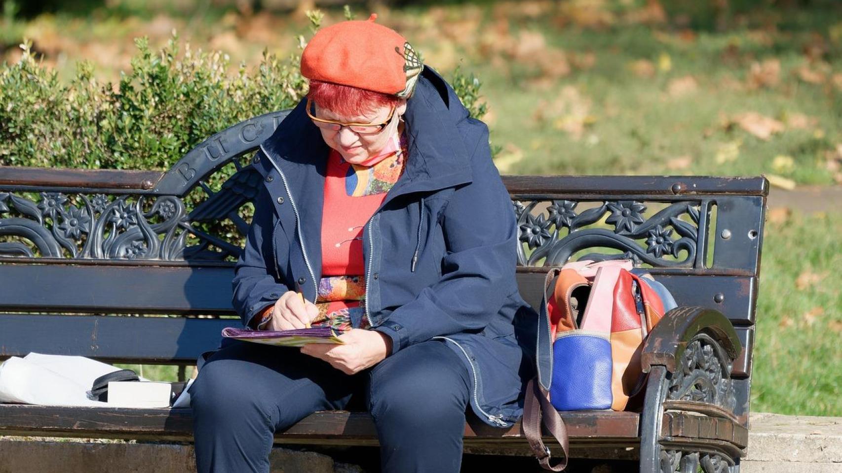 Crucigrama en el parque.  Silviu on the street en Pixabay