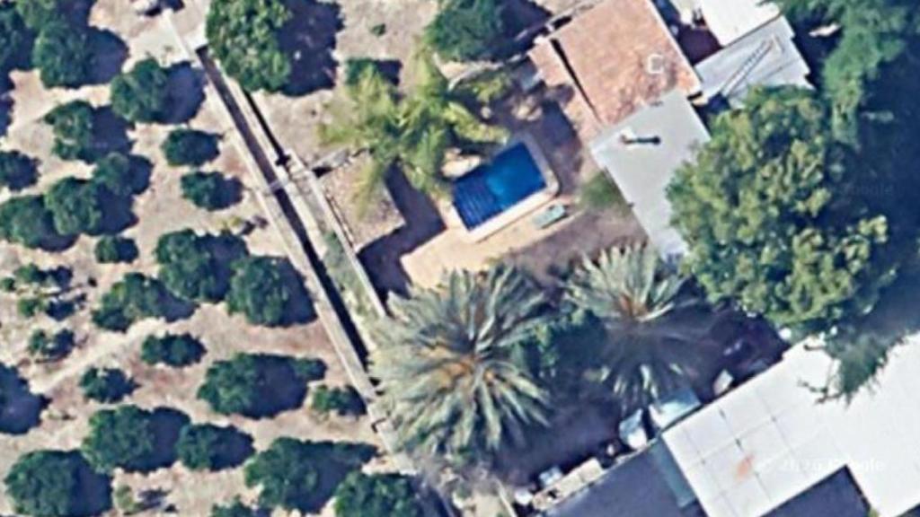 Una vista aérea de la casa de Alberto donde supuestamente secuestró a su novia, Salma.