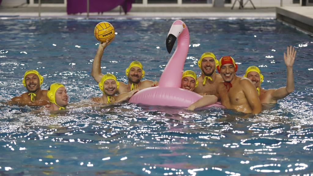 Deportistas en una piscina de Valencia. Gay Games