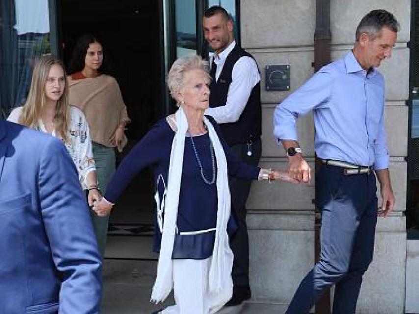 Iñaki Urdangarin junto a su madre.