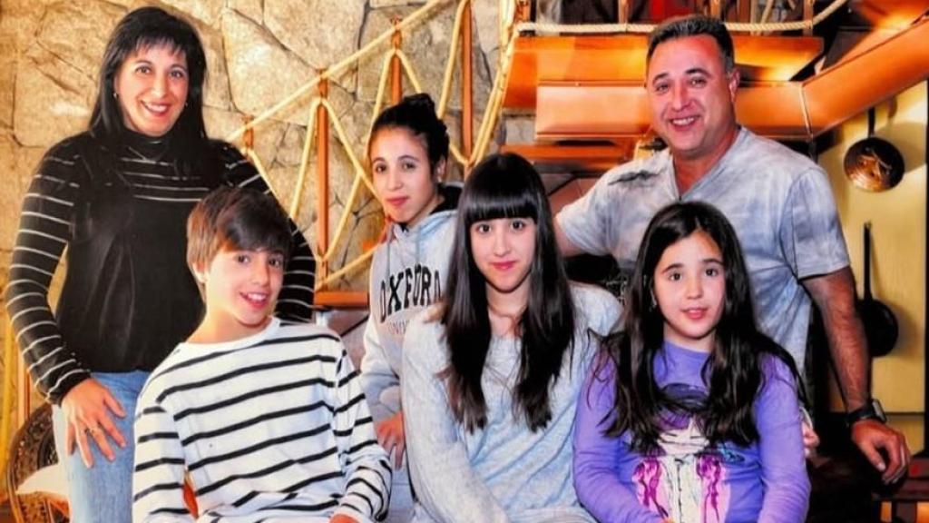 Imagen de cuando sus padres regentaban hace diez años el Hotel Vallibierna en Benasque