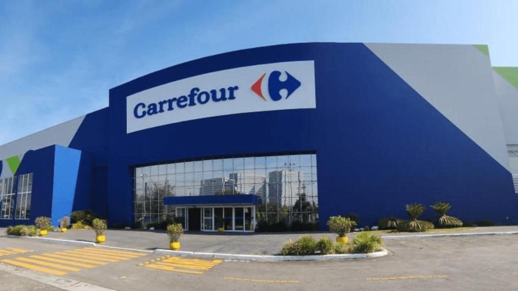 Fachada Carrefour.