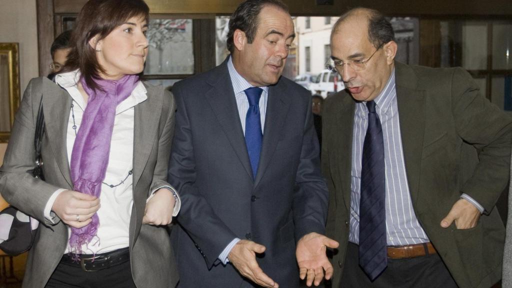 Jesús Cuadrado, junto a José Bono y a Ana Sánchez en una imagen de 2008