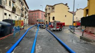 Varias de las bombas que achican agua en las zonas anegadas de Talavera de la Reina.