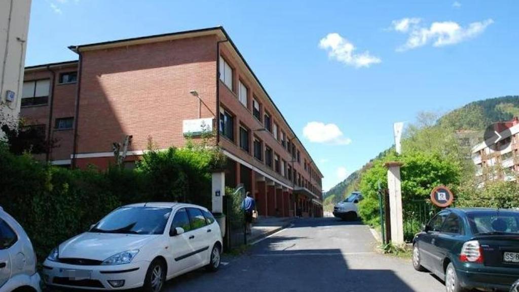 Vista exterior del Instituto de Egoibar.