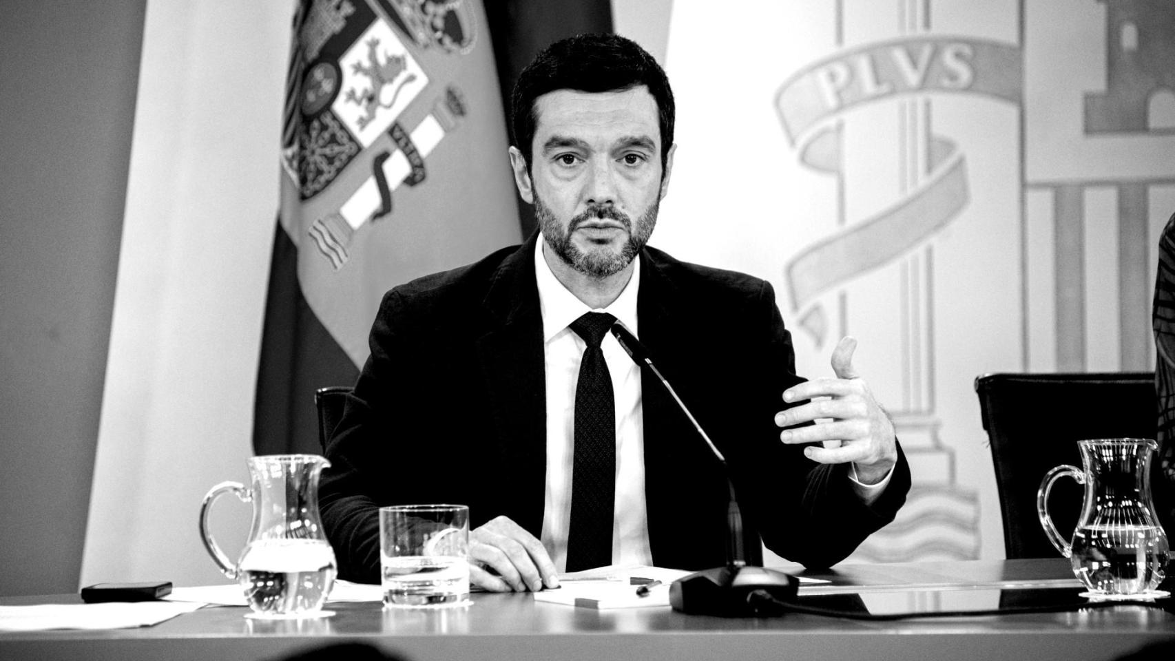 El ministro de Derechos Sociales, Consumo y Agenda 2030, Pablo Bustinduy, durante una rueda de prensa tras la reunión del Consejo de Ministros.