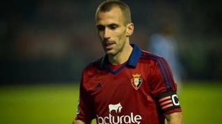 Patxi Puñal, durante un partido con Osasuna.