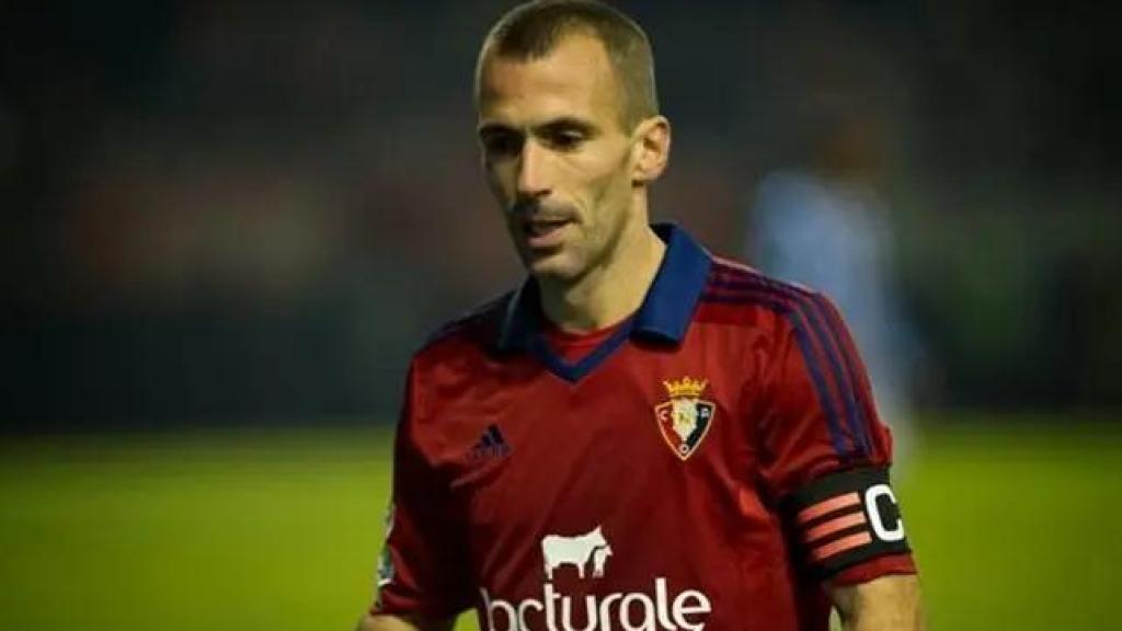 Patxi Puñal, durante un partido con Osasuna.
