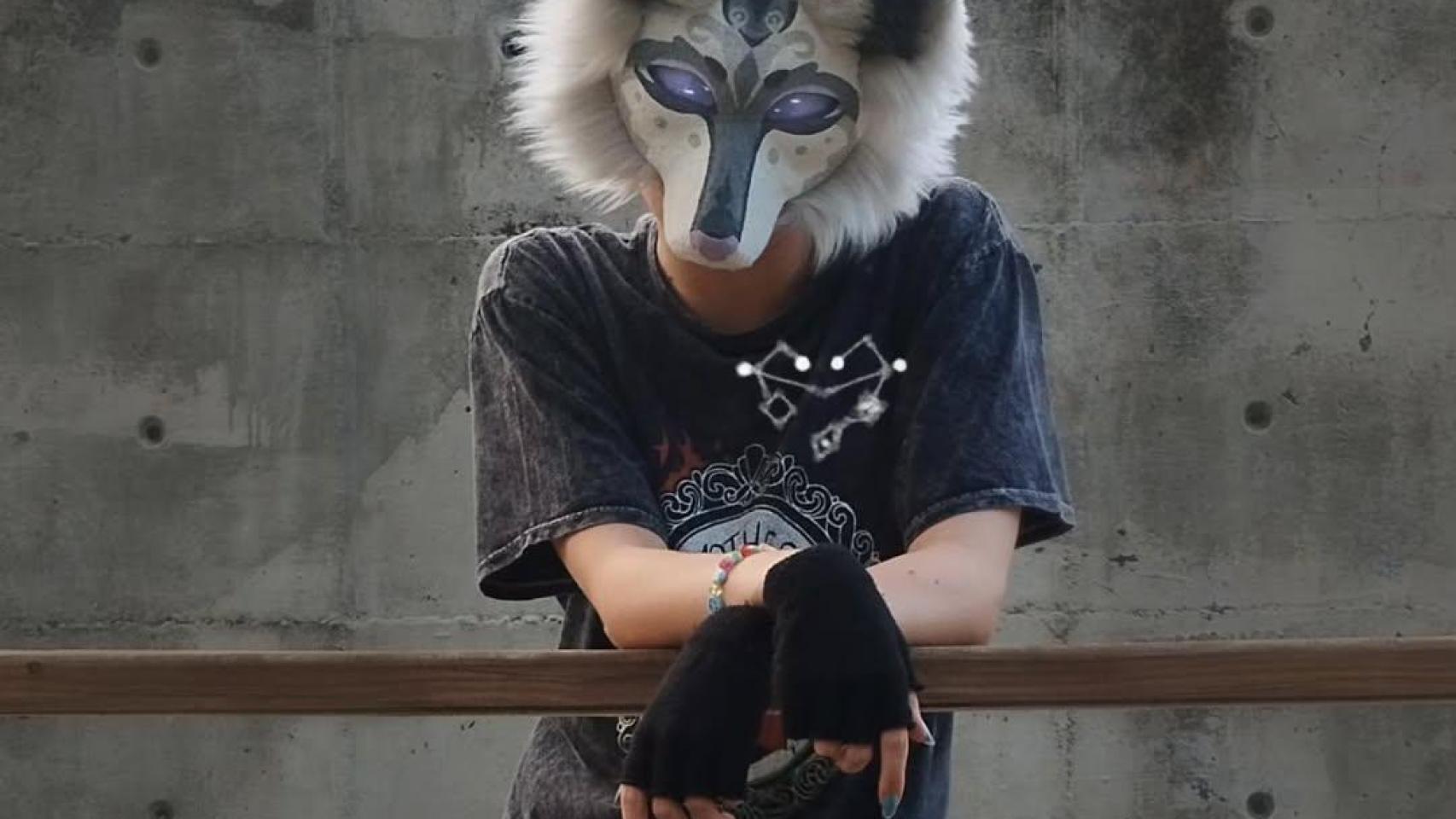 Cuervo, 21 años, estudia una carrera universitaria y tiene un trabajo estable