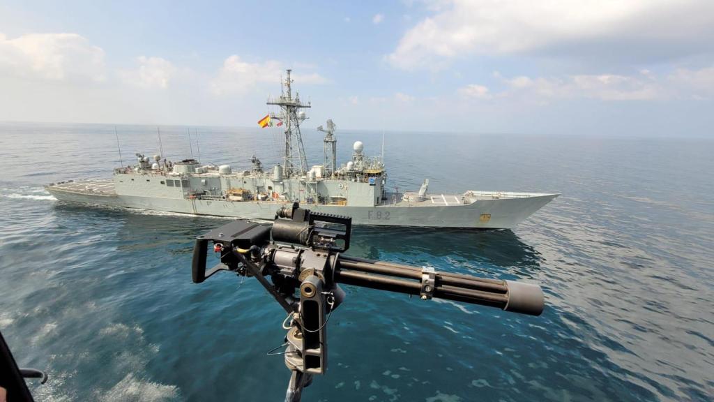 Fragata Victoria desde el aire en un despliegue anterior