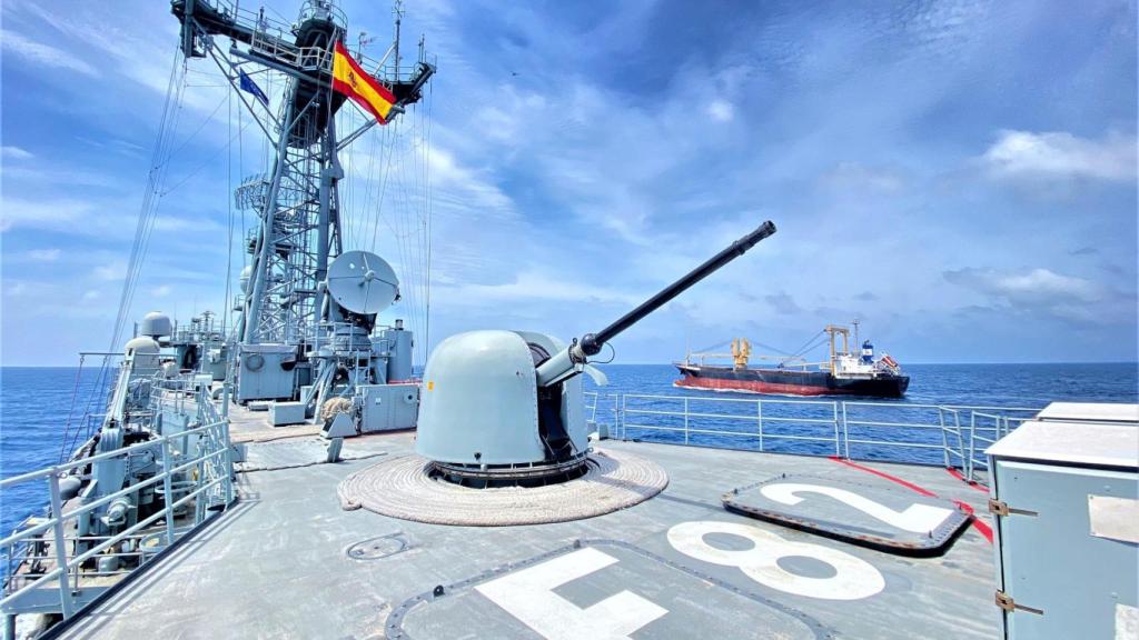 Fragata 'Victoria' durante un despliegue anterior en la Operación Atalanta