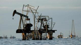 Plataforma petrolífera offshore.