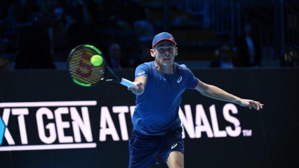 Álex de Miñaur durante un partido.