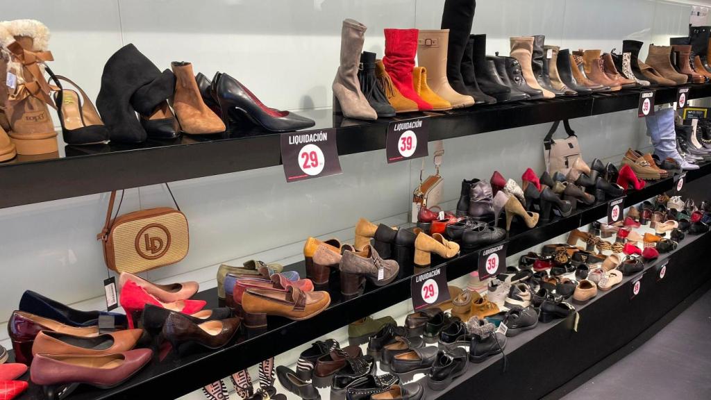 Tienda Dadá en Ronda de Don Bosco con descuentos.