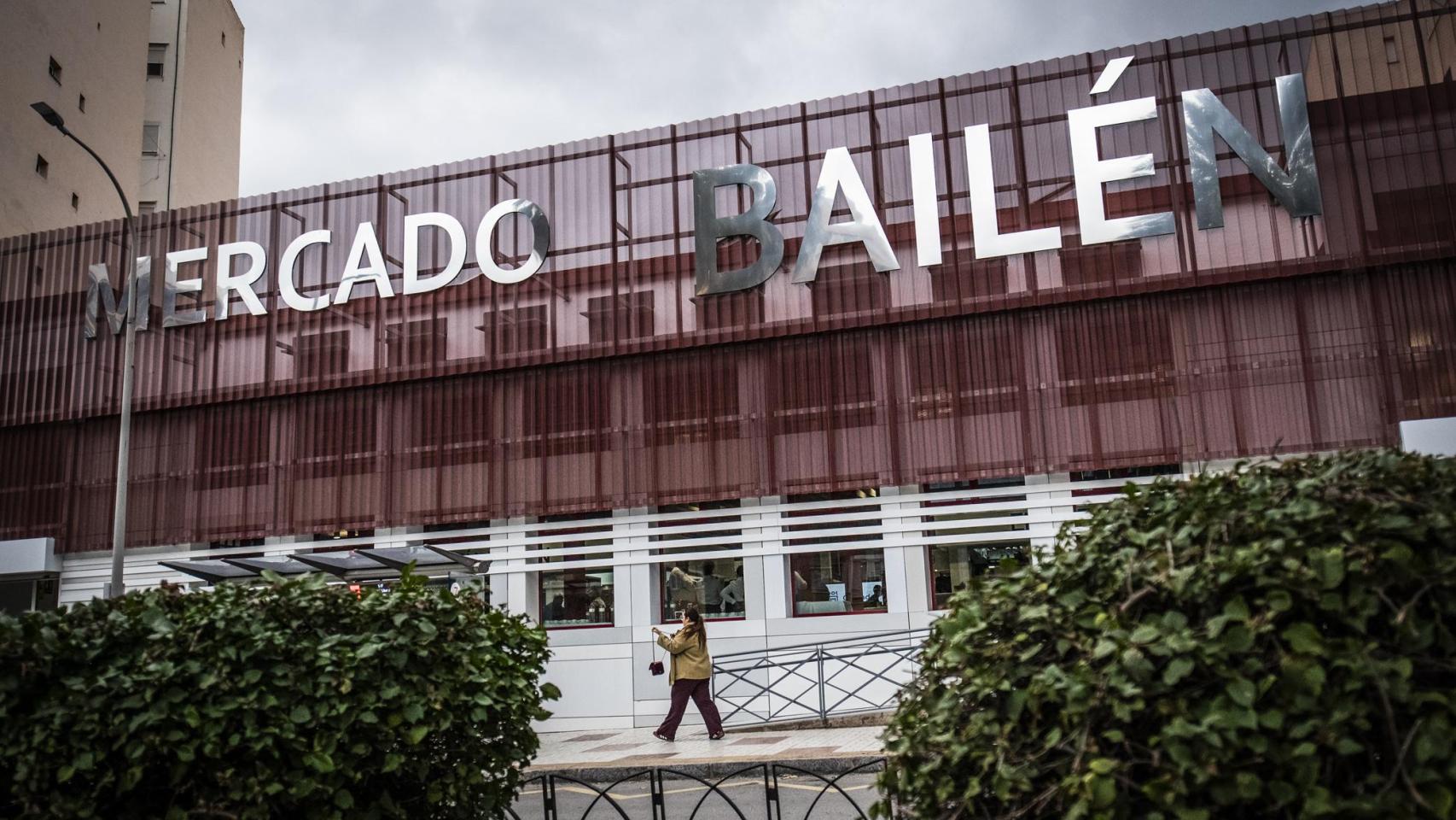 Imagen de la nueva fachada del mercado de Bailén.