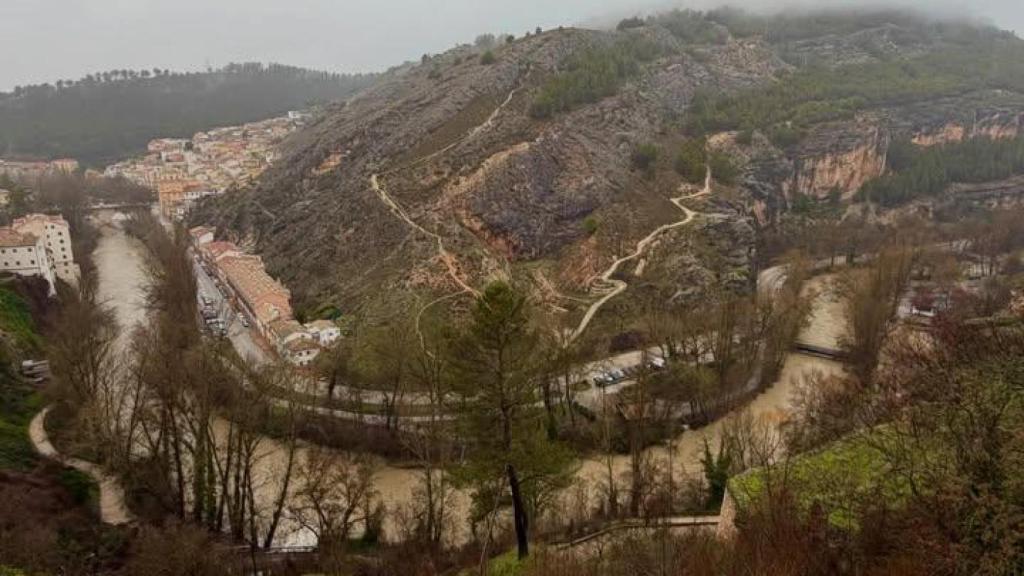 El río Júcar a su paso por Cuenca.