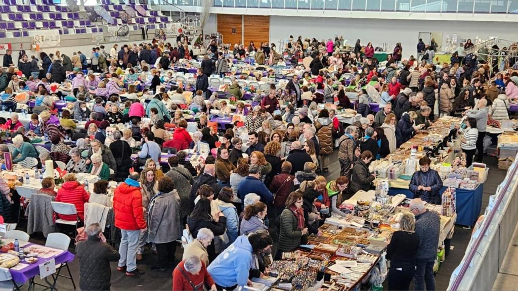 Zaratán reúne a más de medio millar de encajeras y consolida su gran cita del bolillo