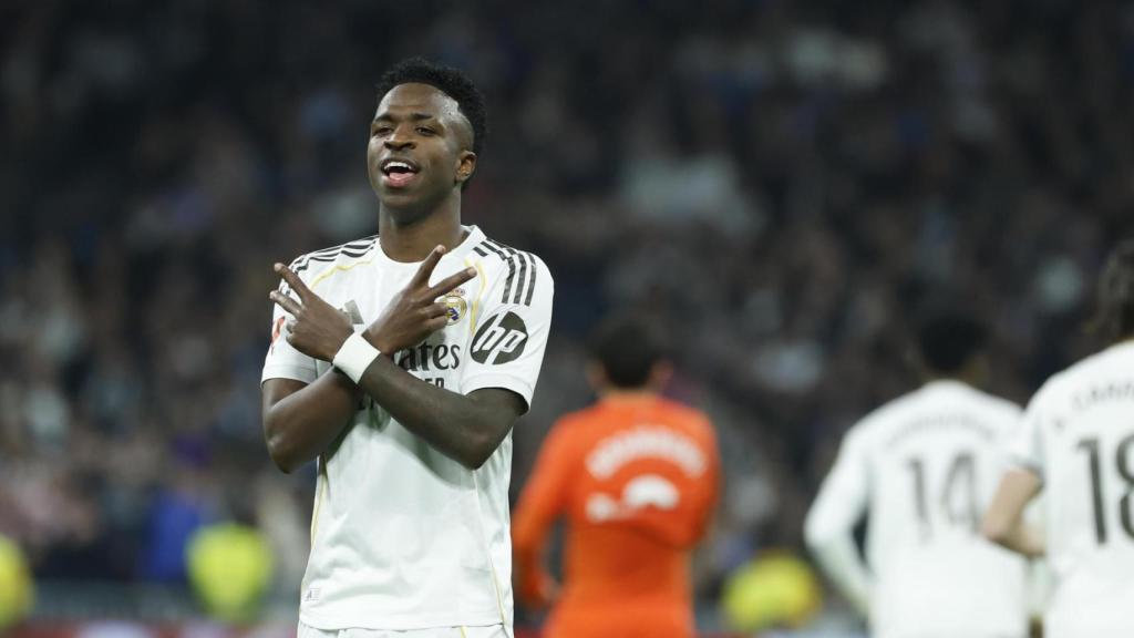 Vinicius celebra uno de sus goles contra la Real Sociedad