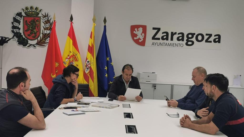 Reunión entre Ángel Lorén y Ruth Bravo.