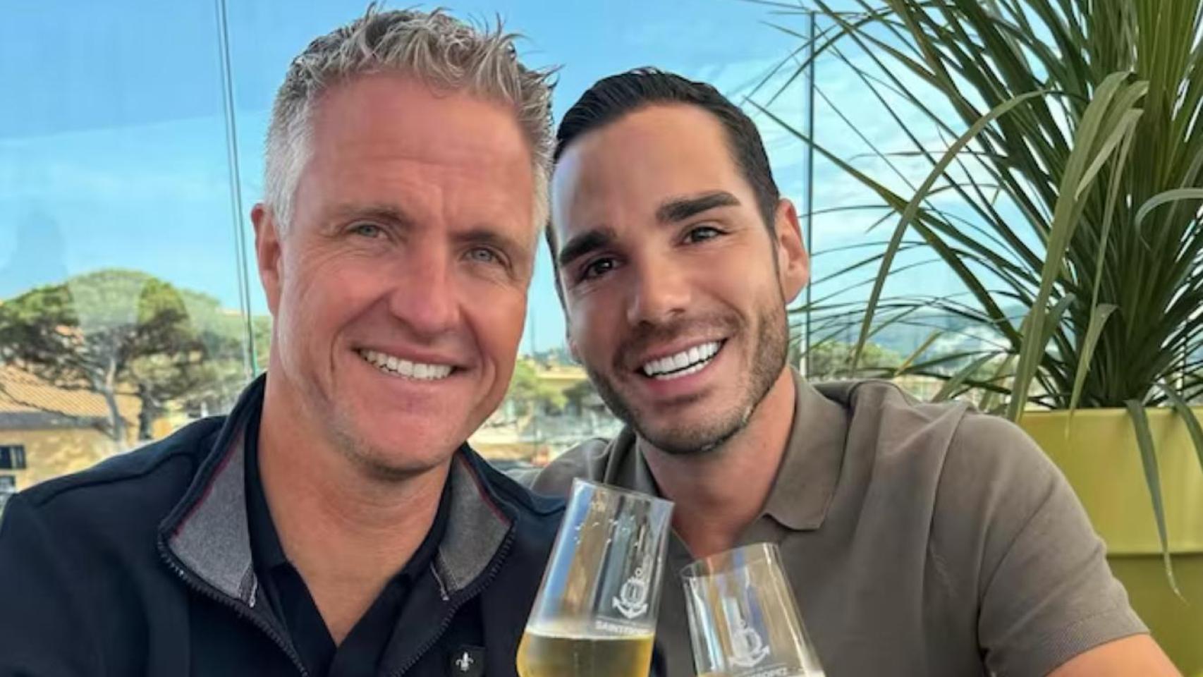 Ralf Schumacher, expiloto de F1, junto a su novio Étienne Bousquet‑Cassagne