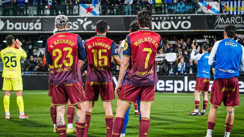 Los jugadores del Dépor, tras el partido contra el Castellón.