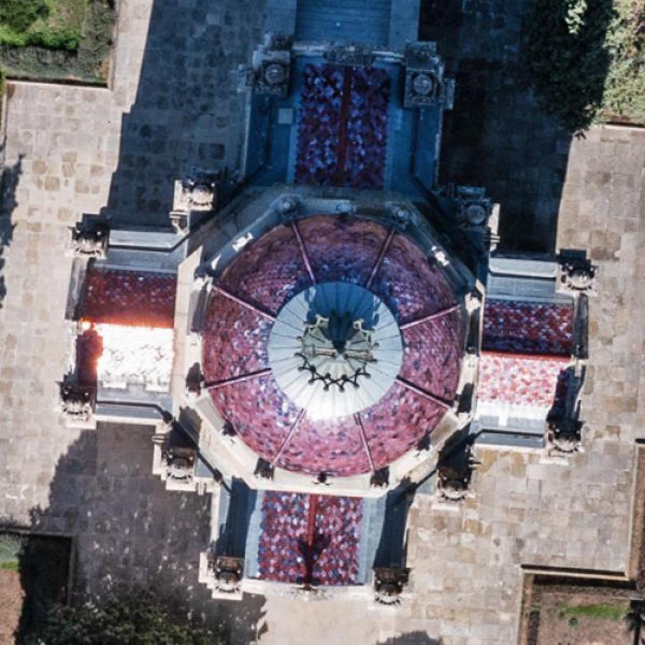 Vista aérea del Panteón de la Duquesa de Sevillano.