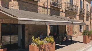 El restaurante de carretera de Medinaceli que triunfa con menú del día gourmet y trufa