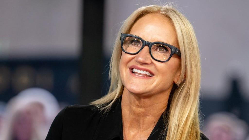 Mel Robbins, experta en desarrollo personal.
