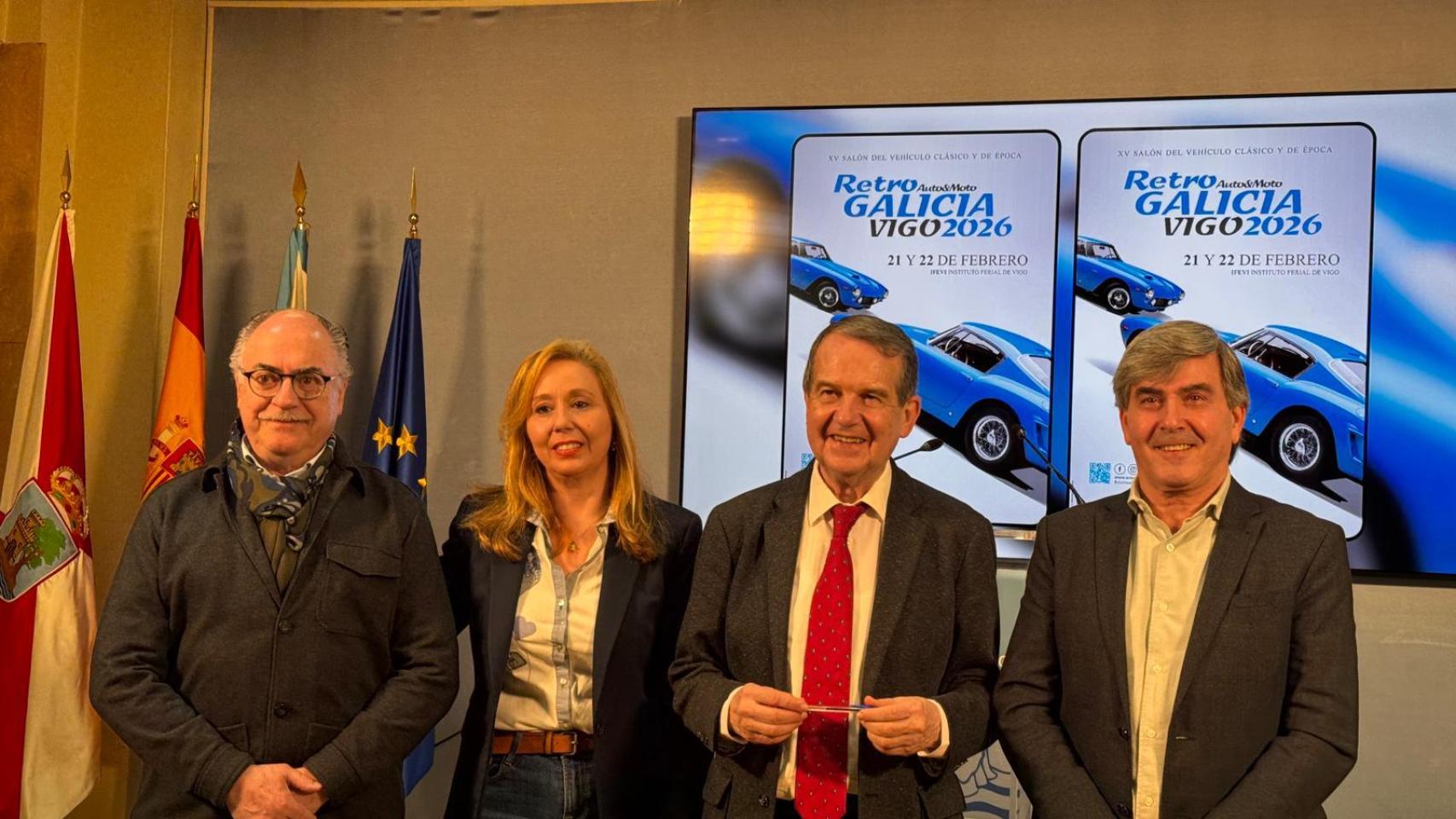 Presentación de Retro Galicia en el Concello de Vigo