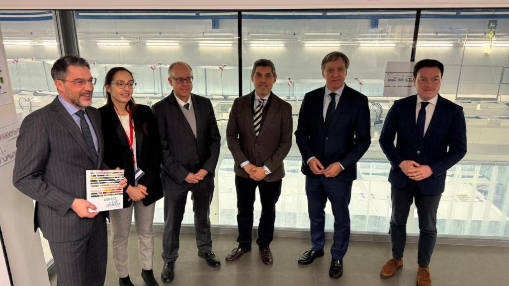 Carbayo destaca el potencial del Centro de Láseres Pulsados