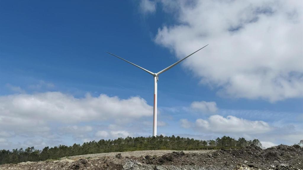 Archivo - Parque eólido de Mondigo, entre Ribadeo y Trabada (Lugo), adquirido por RDG
