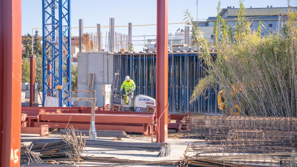 Imagen de las obras del hospital de simulación, cuyos trabajos finalizarán en el próximo mes de septiembre