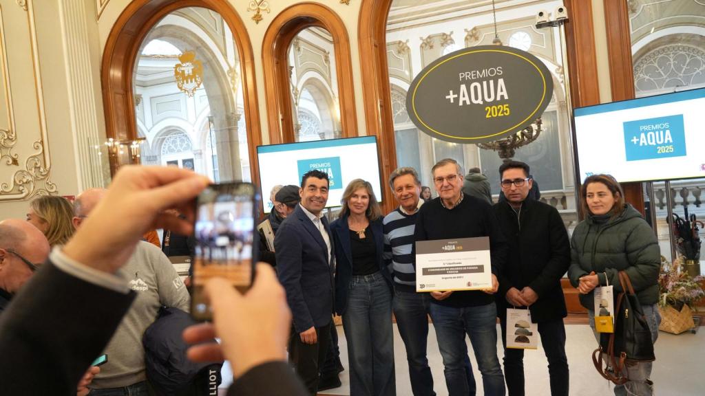 La Deputación de Pontevedra entrega los primeros premios +Aqua