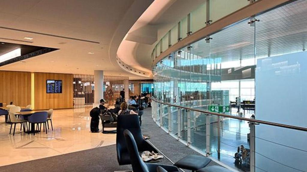 Sala VIP MIró en el Aeropuerto de Barcelona. Imagen: Wiongo.
