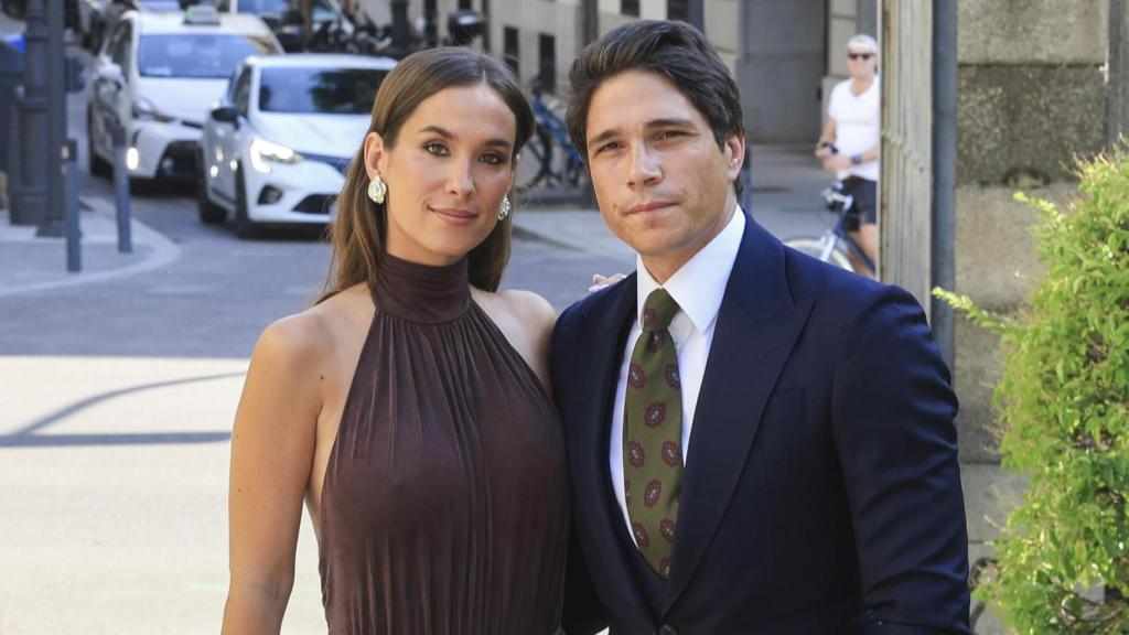 María Pombo y Pablo Castellano en una boda de amigos.