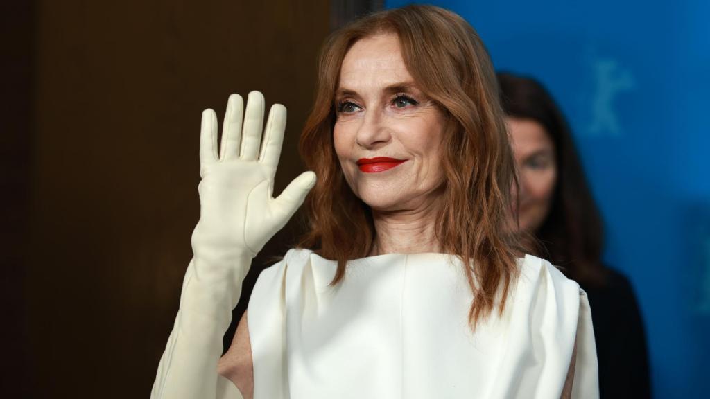 La actriz francesa Isabelle Huppert en el 76.º Festival Internacional de Cine de Berlín. Foto: EFE/EPA/CLEMENS BILAN