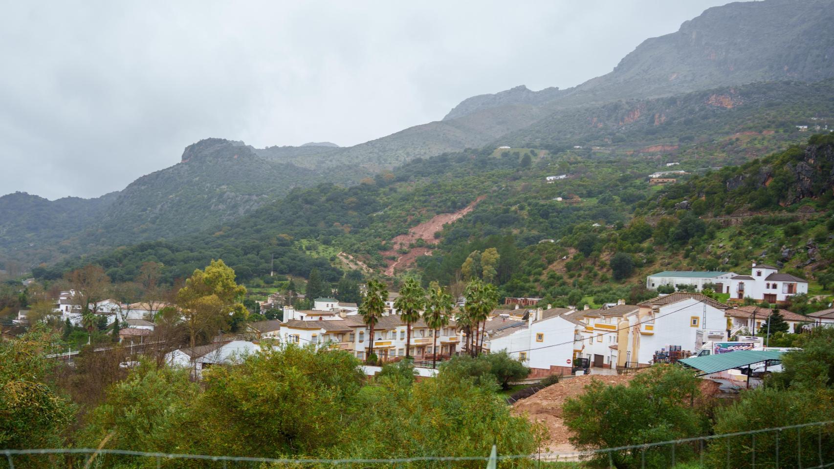 Imágenes de la zona desalojada de la Estación de Benaoján (Málaga).