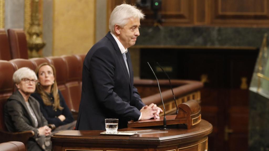 El diputado Enrique Belda durante la toma de consideración de la reforma del Estatuto.