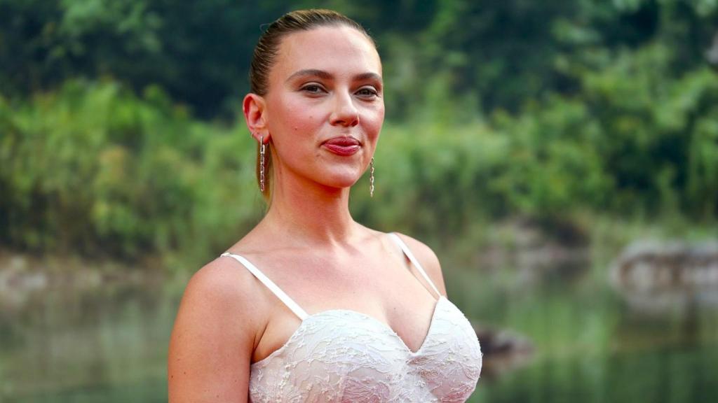 Scarlett Johansson (41) sobre respetar la intimidad de sus hijos: Es el gran problema de ser una figura pública