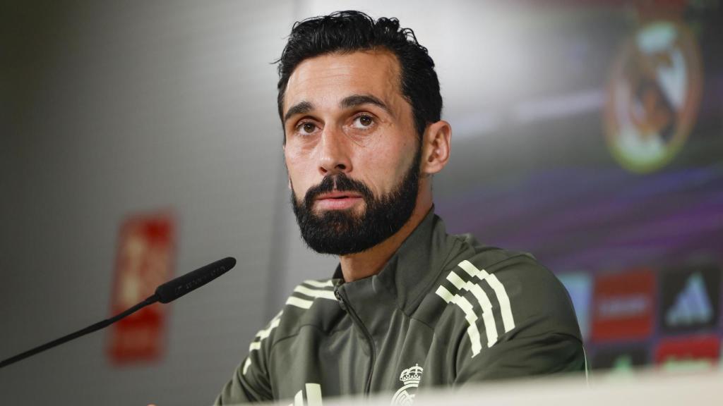 Arbeloa, en rueda de prensa con el Real Madrid.