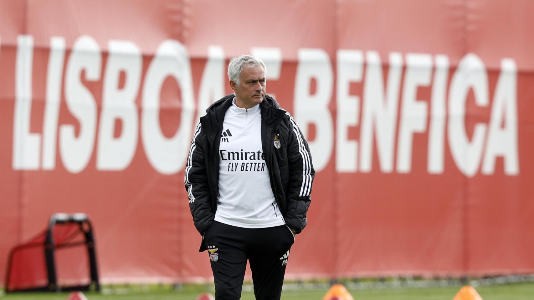 José Mourinho, en el entrenamiento del Benfica