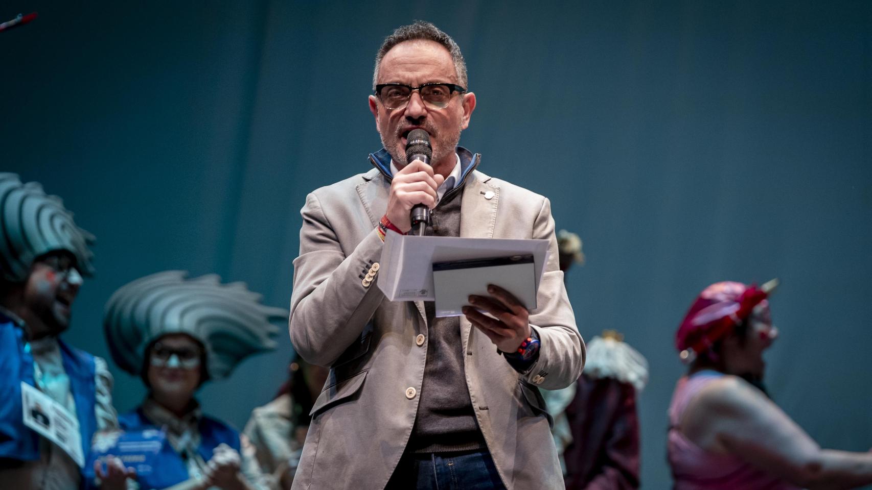 El alcalde de Móstoles, Manuel Bautista, en un acto de carnaval.