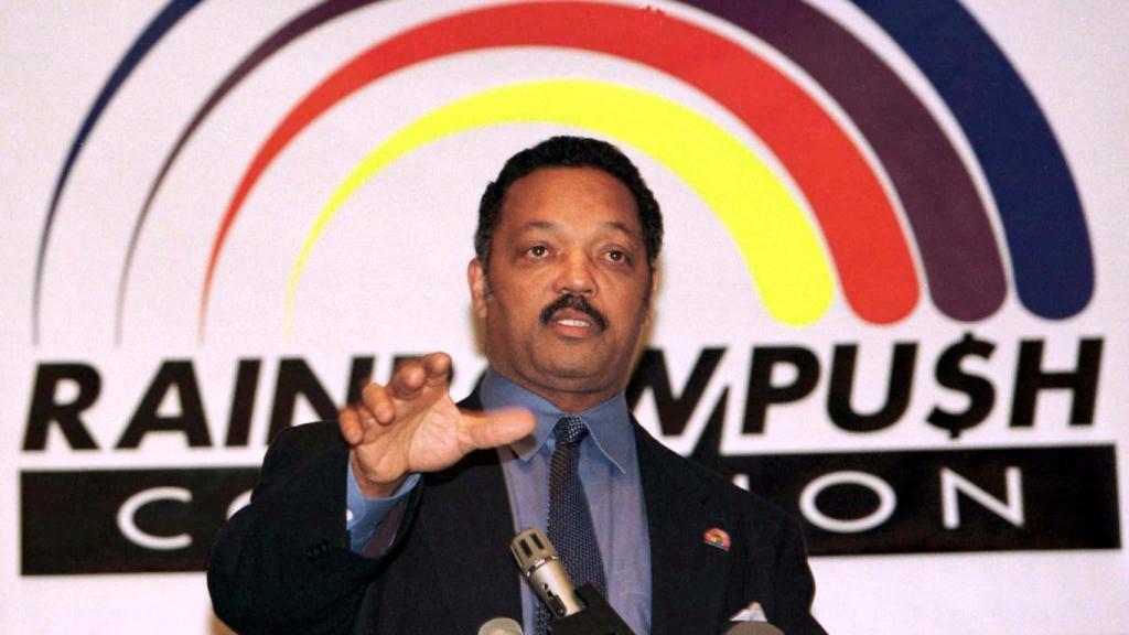 Jesse Jackson durante una rueda de prensa en 1997.