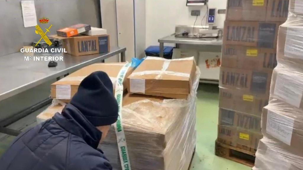 Inmovilizadas 186 toneladas de pescado congelado en Marín (Pontevedra) por superar la fecha de consumo preferente