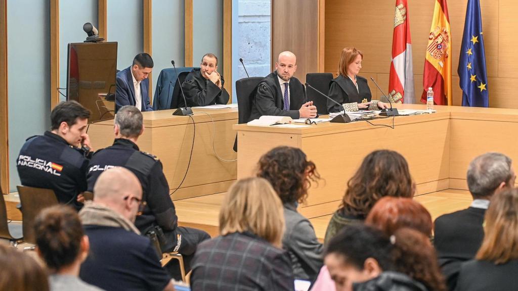 El autor de la muerte del vallisoletano Sergio Delgado en Burgos, J.L.N.I., durante el juicio celebrado en la Audiencia Provincial de Burgos
