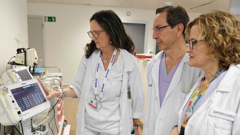 Sanitarios del Hospital La Fe. EE