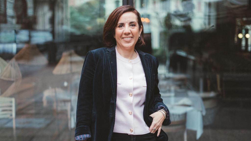 Adriana Bonezzi, en la puerta de su oficina.